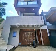 Rumah Villa Tepi Danau Udara Segar Dan Sejuk Di Selatan Jakarta