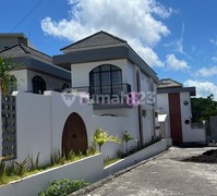 Dijual Villa Baru Mediteranian Santorini dengan Kolam Renang | 2 Kt di Nusa Dua LT 129 M2