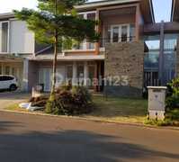 Dijual Rumah Cantik Cluster Orlanda di Alam Sutra
