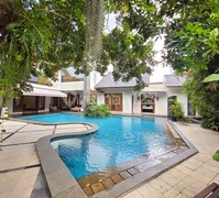 Rumah Cipete Ala Resort Villa, Jakarta Selatan