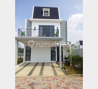 Cluster Premium! Jual Cepat Rumah Maison De Wisteria Semi Furnished, Tinggal Bawa Koper Plus Attic Mewah, di Metland Menteng 028