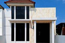 Rumah murah modern glass house lokasi strategis nol jalan raya lingkar barat kepanjen malang