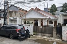 Jual Cepat Rumah Strategis Dekat Stasiun Tebet dan Manggarai Cocok Buat Hunian Kost Akses Mudah ke Sudirman dan Kuningan Jakarta Selatan