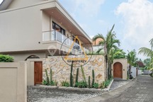 Brand New Modern Luxury Villa For Sale & Lease in Mas Ubud