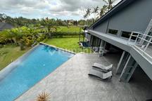 Dijual Villa Sangat Mewah dengan View Sawah di Ubud Mas
