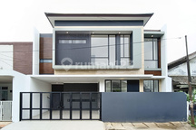Rumah Minimalis Modern Dalam Cluster Dekat Akses Tol Bintaro