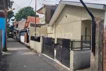 Sewa Rumah Pusat Kota Bandung ,Sayap Jl Karapitan