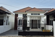 Dijual Rumah Hunian Baru dan Tunggal di Jl. Bina Jaya - Pontianak