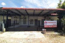 Disewaka 1 Unit Rumah Di Jl. Sui Raya Dalam Komp. Royal Serdam 1