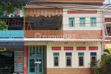 Dijual Ruko/Ruang Usaha Lokasi Komersial Popular di Depok Cocok untuk Usaha. Jalan Ramai, Banyak Perumahan & Dekat Pintu Tol. Properti di Area Ini Terbatas, Banyak Peminat. Tanah Baru, Beji, Depok. 2 Lantai.