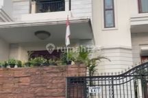 Disewakan Rumah di Cinere Depok