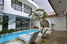 Brand New Designer Villa In Uluwatu - Timeless Elegance & Tropical Living