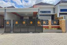 RUMAH' MEGAH DAN MEWAH SIAP HUNI DI MAGUWO