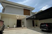 Rumah Eksklusif Japanese Style di Jl. Dr Rubini Hanya 10 Miliar