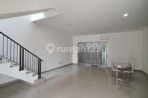 Disewakan Rumah Pik 2 Ukuran 8X15 Semi Furnish