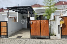 Rumah Canti, Nyaman, Dekat Pantai Di Tabanan
