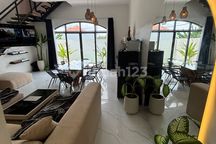 Siap Huni Villa 2 Kamar Dekat Pantai Berawa Jl