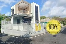 Rumah Cantik Di Taman Griya Jimbaran . Bali