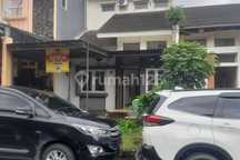 Rumah, 2 Lantai, Dekat Akses Tol