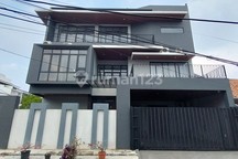 Rumah 3.5Lantai Siap Huni