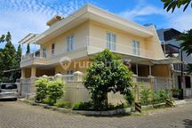 Rumah 2 Lantai Siap Huni di Huk