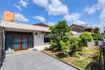 Rumah Dalam Kota Luas Dekat Mandala Krida