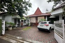 Rumah Besar Klasik Sejuk Asri Dkt BalikotaTimoho ********!!!