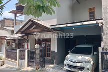 Murah, 5 Menit Ke Stasiun Lrt, Full Furnished, Baru Selesai Renovasi, Bebas Banjir, Nego Rumah Bagus Di Jl. Radar Auri, Mekarsari, Cimanggis, Kota Depok, Jawa Barat, Indonesia, 16452, Cimanggis