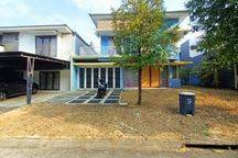 Disewakan rumah jalan Elbrus no 3 hilltop Sentul city