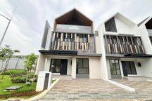 Disewakan Rumah Hook 3 Lantai Attic Strozzi Symphonia Gading Serpong