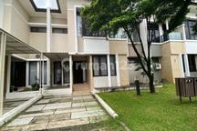 Disewakan Rumah Illustria The Eminent Bsd City Tipe 9X20 Semi Furnished