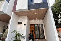 Rumah 2 Lantai 700 Jutaan Termurah Keluar Tol Kukusan 1 Menit Langsung Lokasi Oke Top