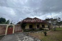 Rumah Besar Strategis Dekat Kampus Upn Ugm Dan Pakuwon Mall Jogja