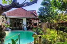 TWO BEDROOMS HOUSE FOR RENT!