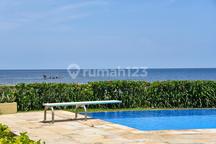 BEACHFRONT VILLA IN LOVINA WITH PANORAMIC OCEAN VIEWS