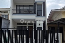 Jual Cepat Rumah Gress Baru Sektor 8 Gading Serpong
