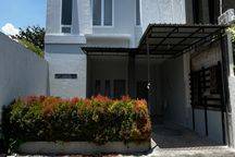 Cluster Modern House Furnished At Renon Denpasar