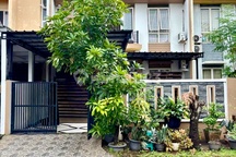 Rumah Full Furnished Siap Huni Cluster Ifolia Harapan Indah Bekasi