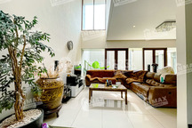 Disewakan Rumah Mewah 2 Lantai Furnished Di Ixora Valley, Araya