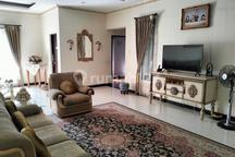 Rumah Butuh Minim Renovasi Shm Di Taman International, Citraland.