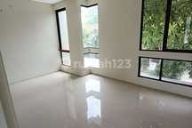 Rumah 2 Lantai Northwest Lake Jaminan Paling Murah, SHM