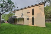 DISEWA RUMAH MEWAH 2 LANTAI LUAS HOOK SIAP HUNI SENTUL CITY