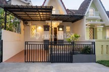 Disewa Rumah Tahunan Furnis Bagus Harga Nego Carport Sentul City