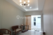 Dikontrakan Rumah Bulanan 2 Lantai Bagus Furnished di Sentul City