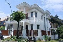 DIJUAL RUMAH CEPAT PREMIUM 2 LANTAI BAGUS HARGA NEGO SENTUL CITY 