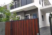 Dikontrakan Rumah di Taman Legian Sentul City Bagus Siap Huni