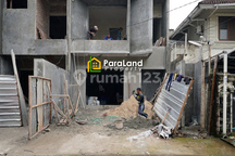 Meruya Utara Uk 6X16 Mtr / Rumah Baru / 2 Lantai Akses / Jalan 4 Mobil dan bisa KPR