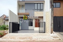 Rumah Baru di Taman Villa Meruya Komplek Cluster, Akses Mudah di Jangkau