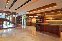 Rumah Baru di Lengkapi Lift, Kolam Renang, Kitchen Set, Ac Bangunan 4 Lantai