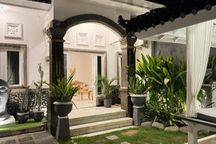 Rumah 1 Lantai Full Furnished Disewakan, di Seminyak